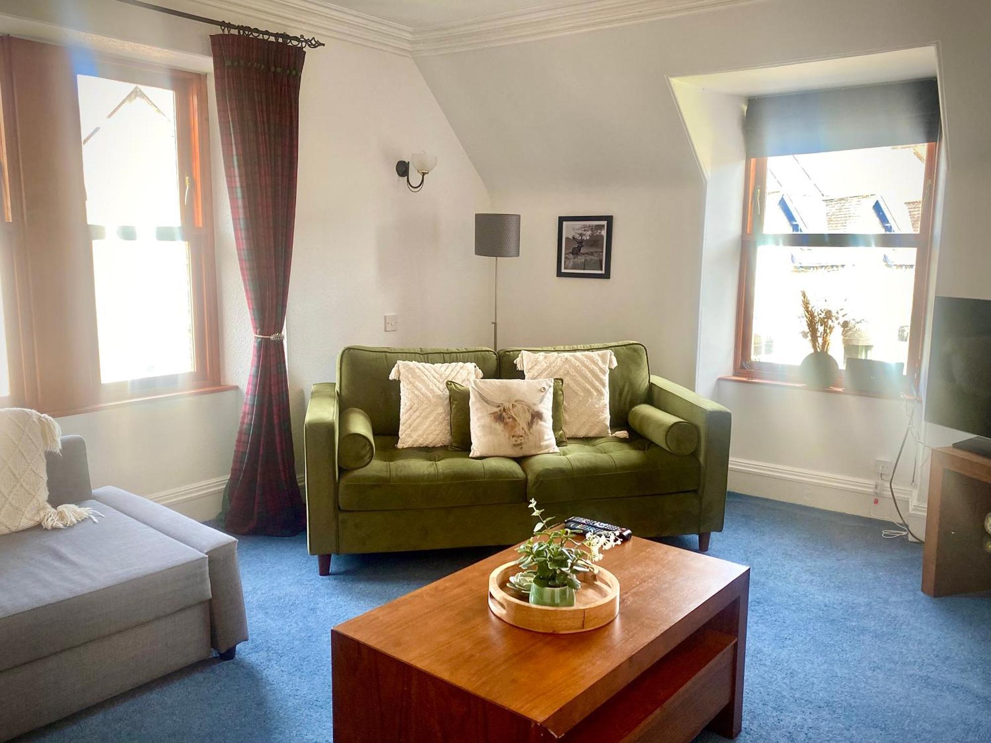 Bruachdryne Braemar Accommodation Ngoại thất bức ảnh